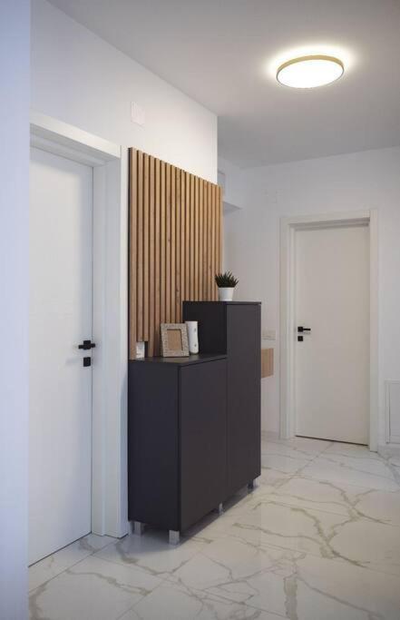 Eliza'S Apartment By Oasis Homes ออราแด ภายนอก รูปภาพ