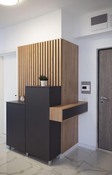 Eliza'S Apartment By Oasis Homes ออราแด ภายนอก รูปภาพ